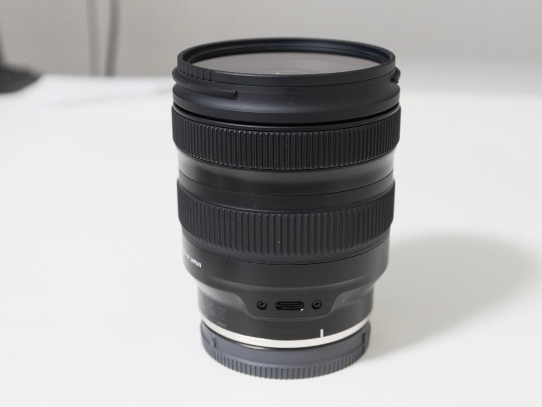Tamron 20-40mm f/2.8 A062 極美品 (プロテクタ付き)