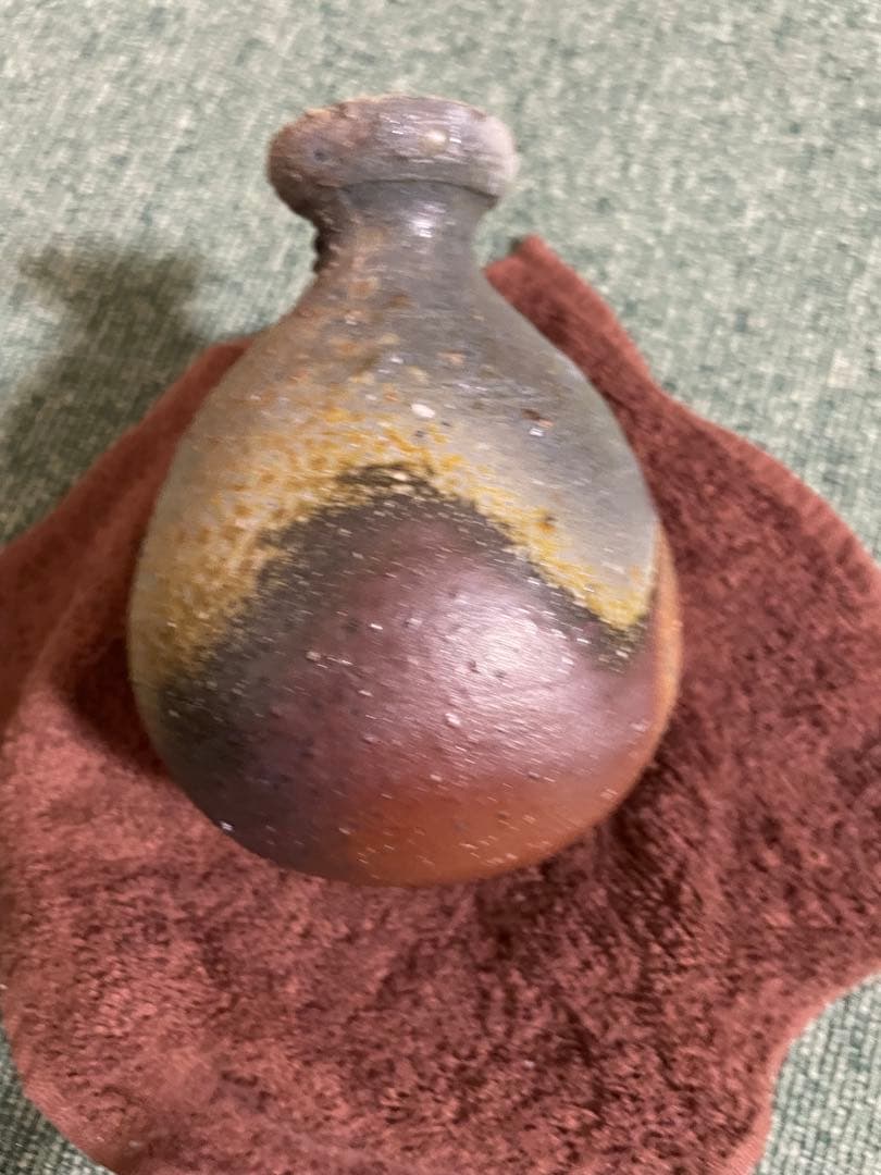 備前焼　希少　灰かぶり　徳利(2)