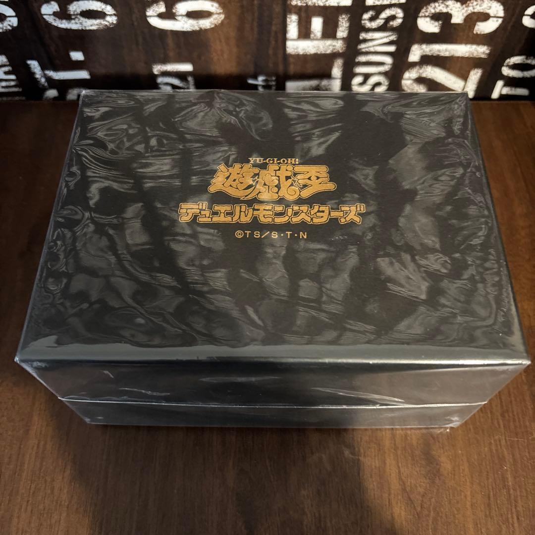 【未開封新品】遊戯王　黄金櫃　Yu-Gi-Oh! King of Games