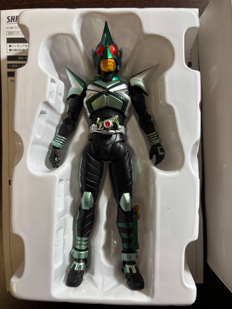 S.H.Figuarts 真骨彫製法 仮面ライダーキックホッパー地獄兄弟色紙付き