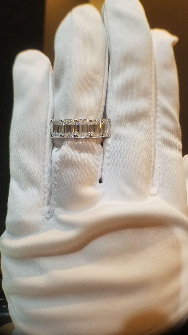 新作リング♡最高級モアサナイト エメラルドカットハーフエタニティ