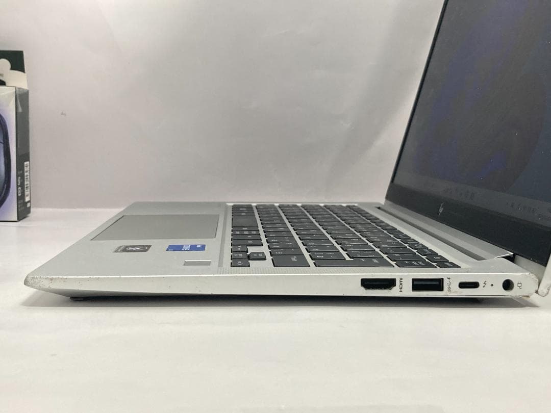 HP EliteBook 630 G9／12世代i5／16GB／SSD512GB