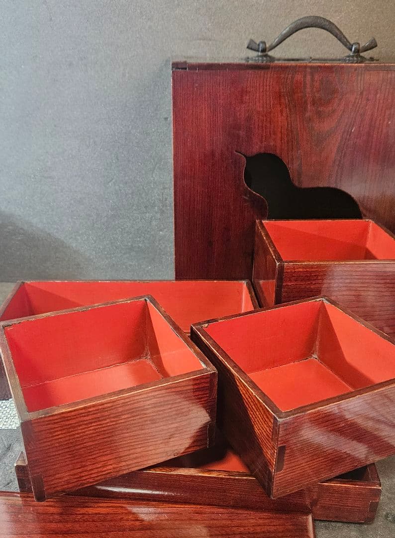 明治時代　木製　弁当箱　野点　野点弁当箱 鉄製手提げ　三段重ね　5箱仕立　茶道具