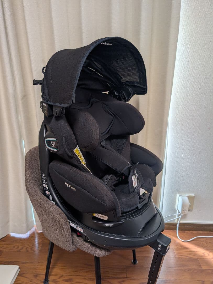 Aprica 車用チャイルドシート ブラック フラディアグロウ