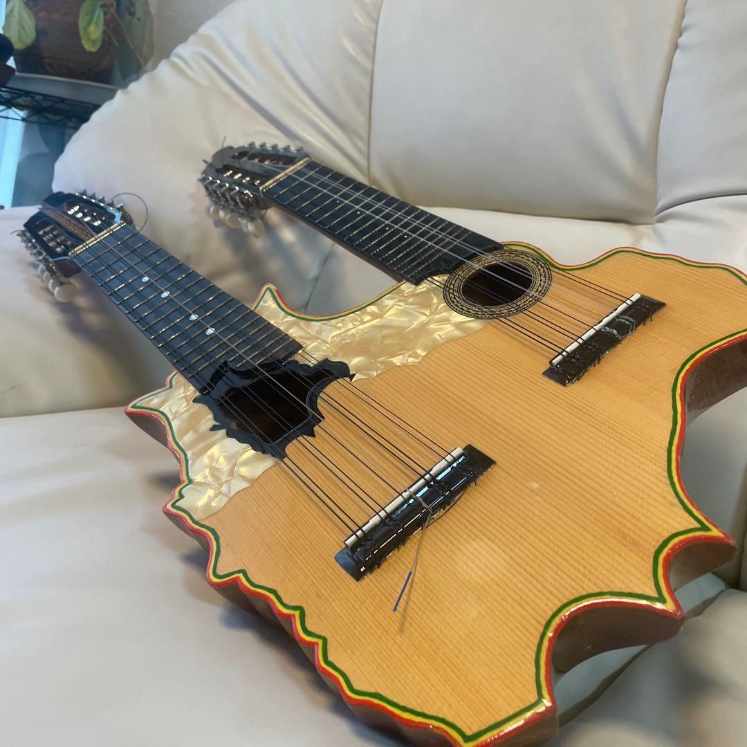 民族楽器 チャランゴ