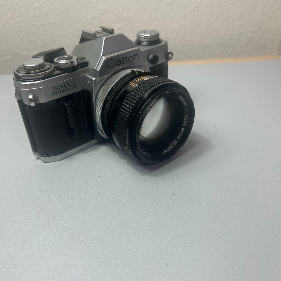Canon AE-1 フィルム一眼レフカメラ