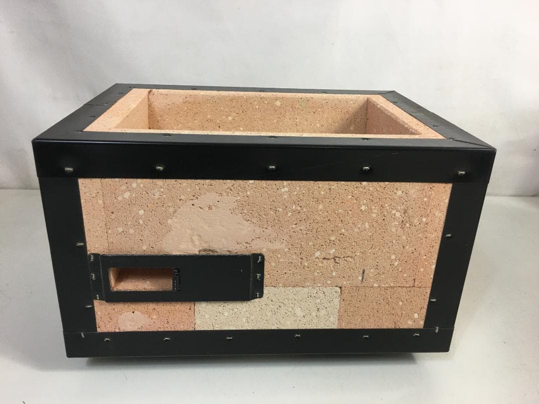 ☆未使用 能登 炭火焜炉 BQ8F号 (約2人〜4人用)　珪藻土コンロ 焼き網付