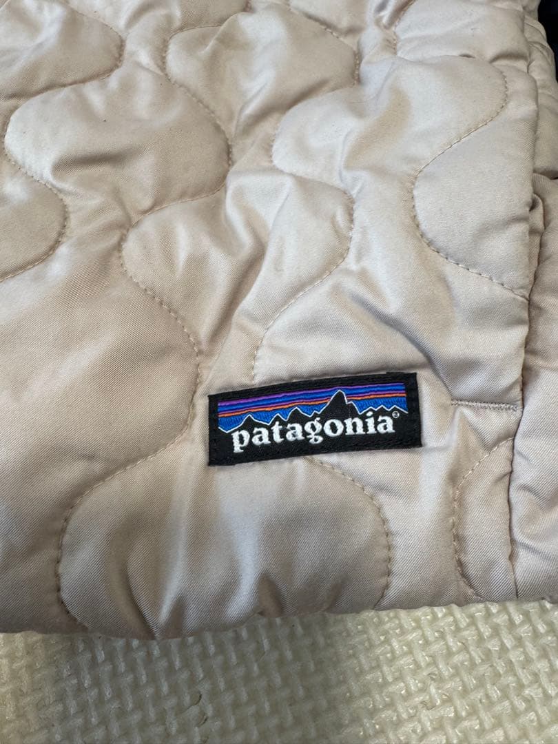 パタゴニア　キルテッド　パフジャケット　12-18M 5y ベビーキッズコート
