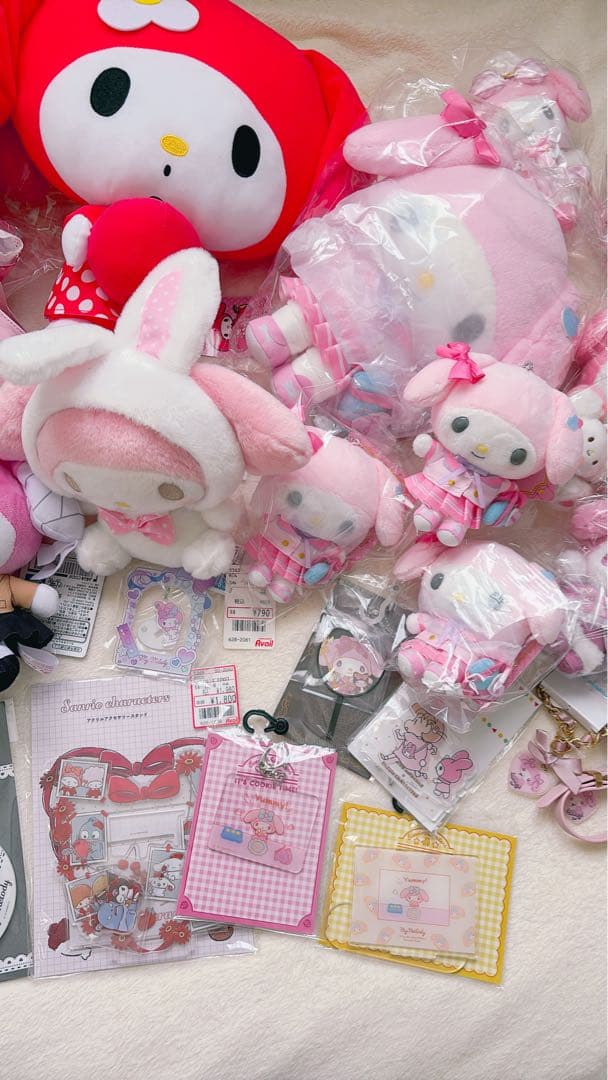 匿名配送❣️サンリオ　マイメロディ　マイメロ　ぬいぐるみ　マスコット　ポーチ