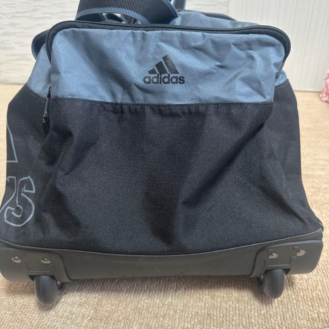 adidas ボストンバッグ キャスター付き