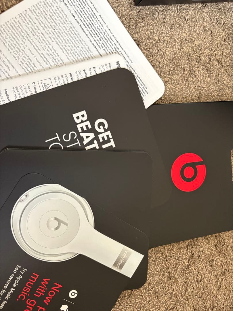 ころすけ ブルートゥースヘッドホン Beats Solo3 マットブラック