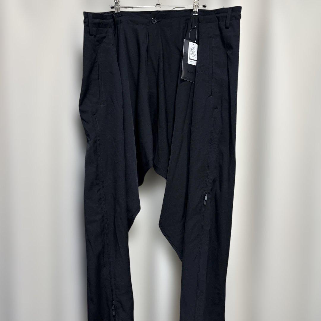 タグ付き Yohji Yamamoto 23AW 脇マチ付ドレープP