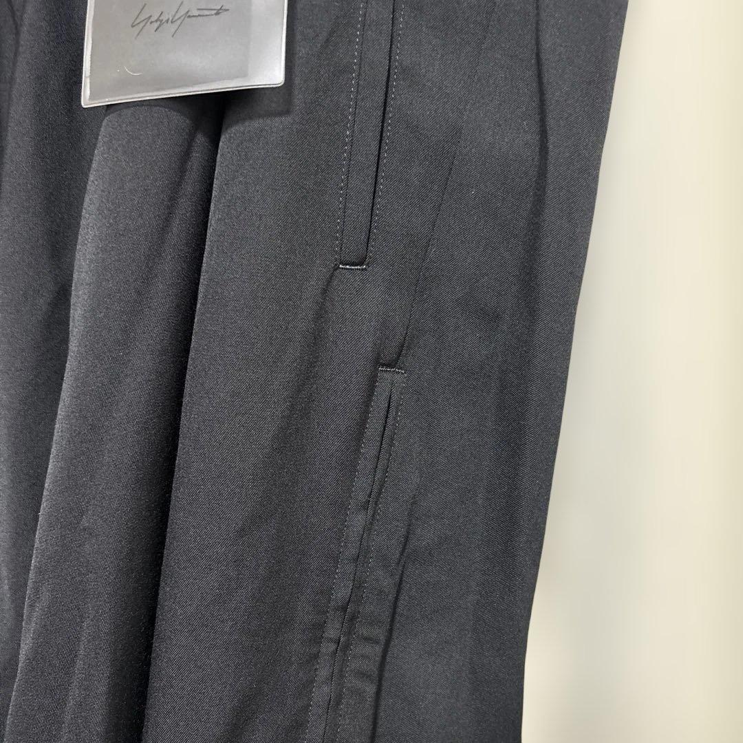 タグ付き Yohji Yamamoto 23AW 脇マチ付ドレープP
