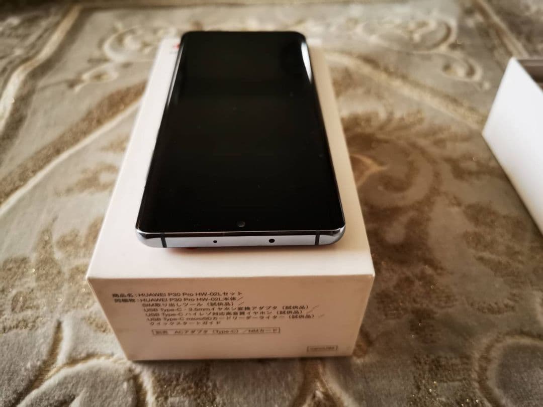 良品 HUAWEI P30Pro クリスタル HW-02L ドコモ SIMフリー