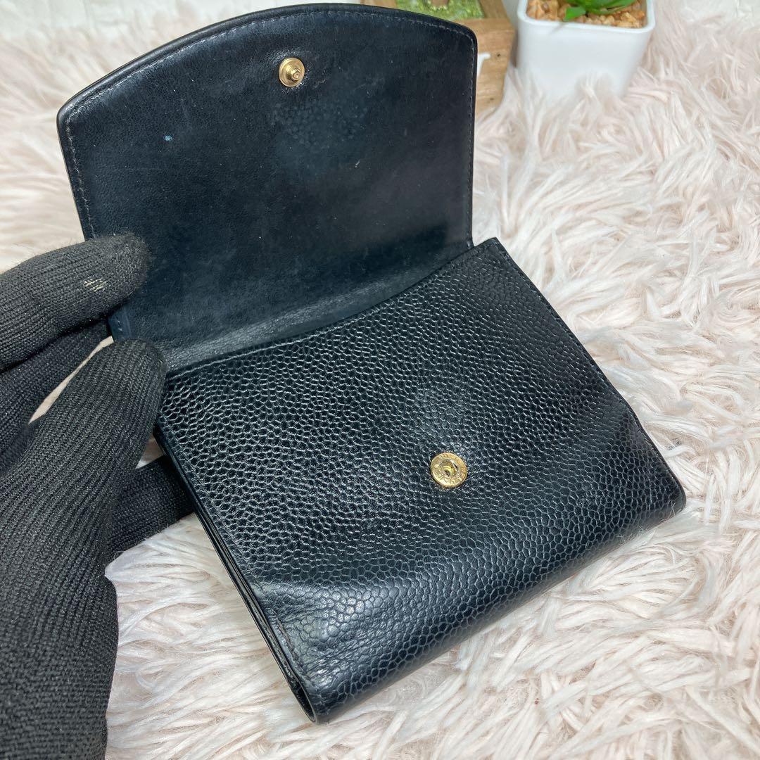 大人気 CHANEL 二つ折り財布 ココマーク キャビアスキン レザー Wホック