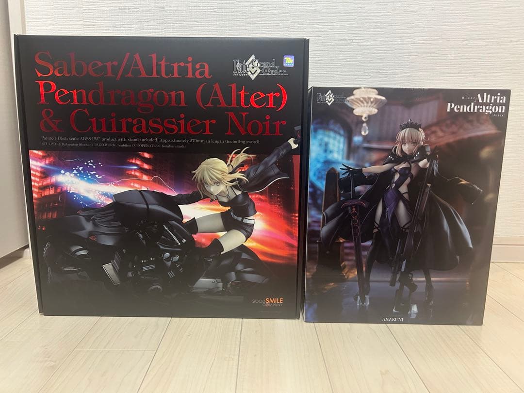 Fate セイバーオルタ　フィギュアセット