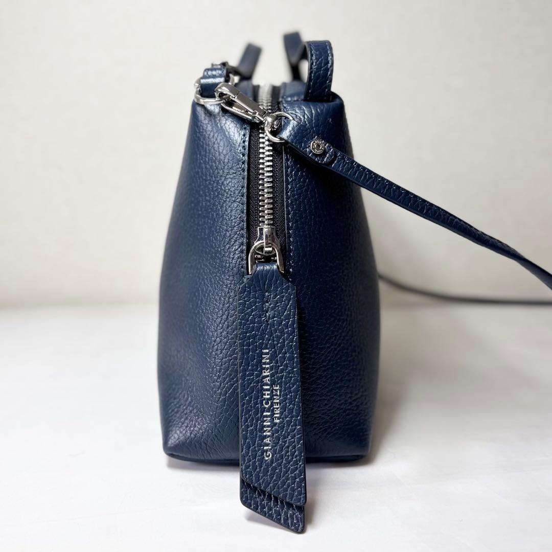 【未使用】　ジャンニキャリーニ　アリファM 2way ショルダーバッグ　ネイビー