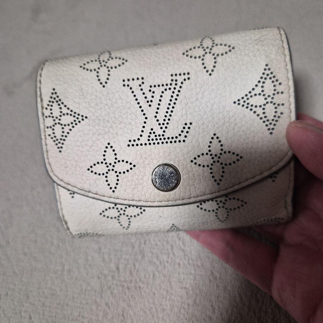 し*り様 Louis Vuitton 三つ折り財布 ホワイト