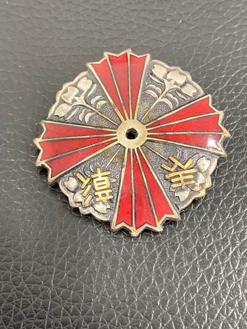 値下げ！銀製　記念章　勲章　記章　バッチ　メダル　おまとめ５点セット