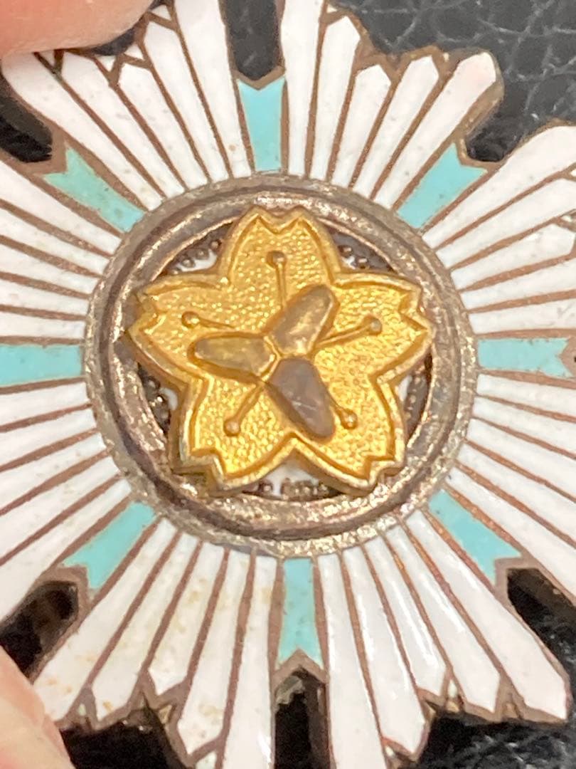 値下げ！銀製　記念章　勲章　記章　バッチ　メダル　おまとめ５点セット