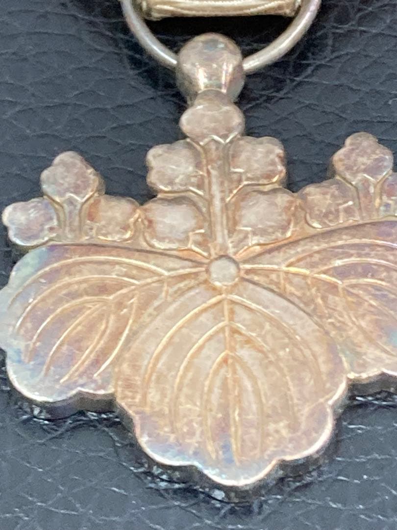 値下げ！銀製　記念章　勲章　記章　バッチ　メダル　おまとめ５点セット