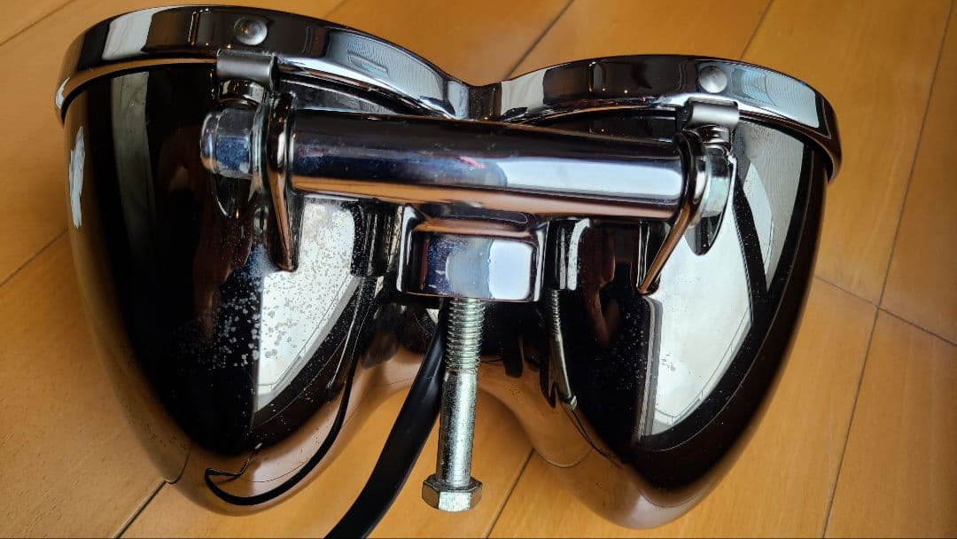 ハーレーFXDFSE純正ヘッドライト　ダブルライト