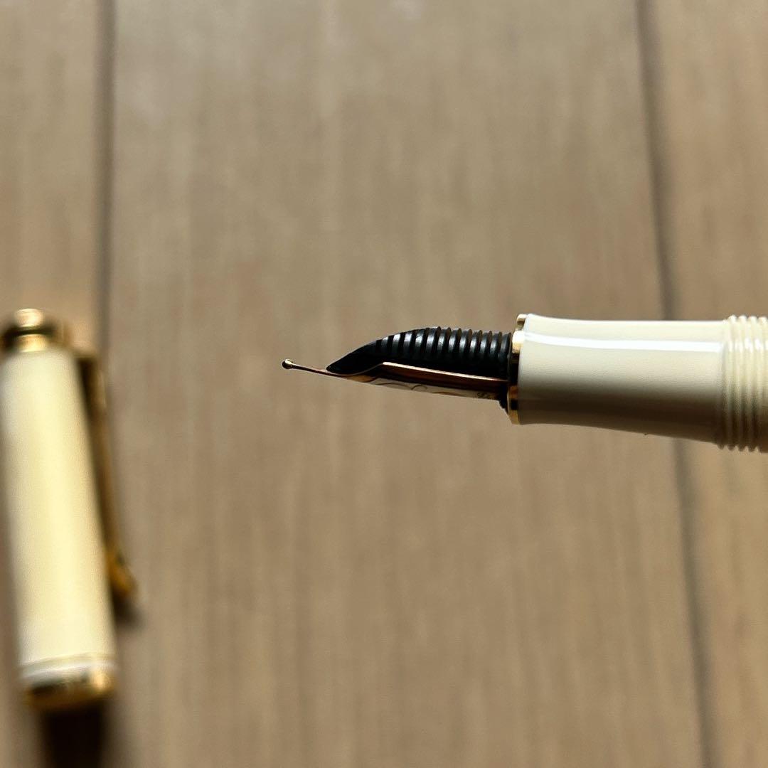 ペリカン万年筆 M320 パール EF 2011年特別生産品