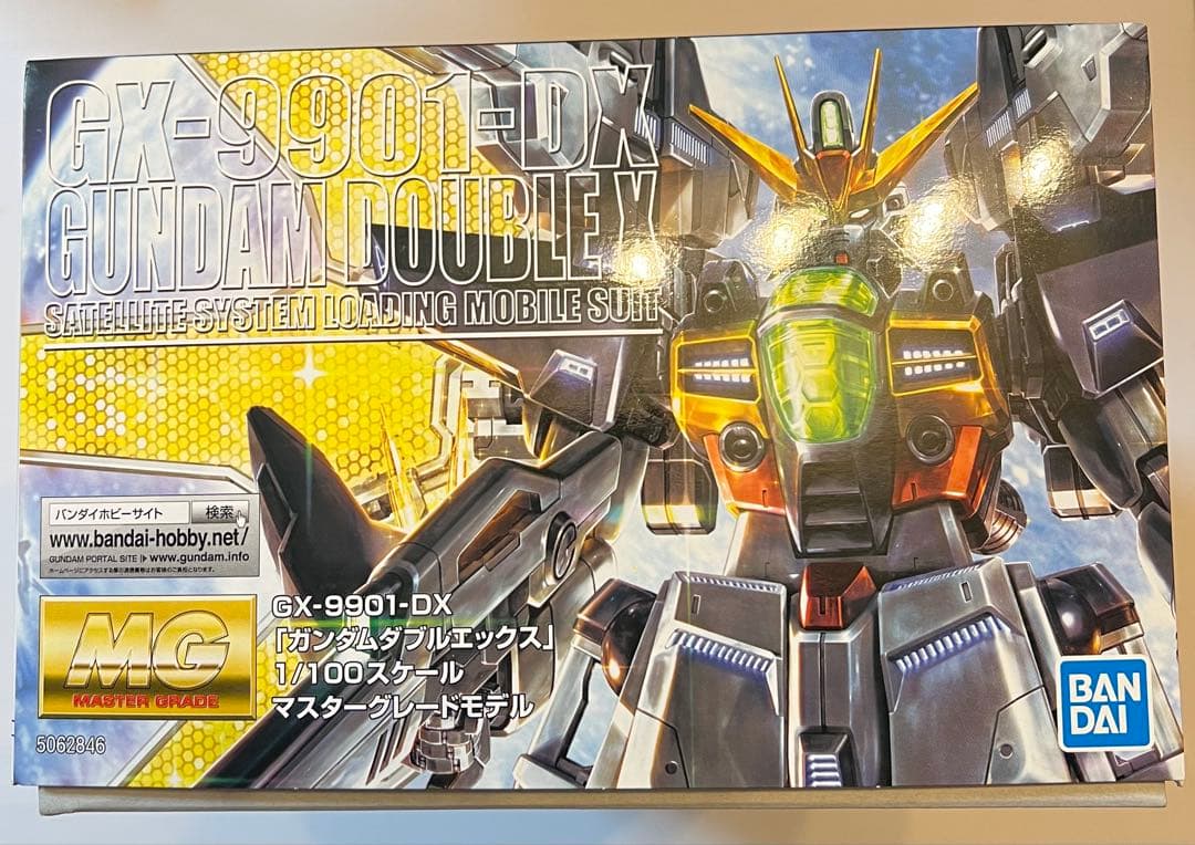 バンダイ MG ガンダムダブルエックス プラモデル 1/100