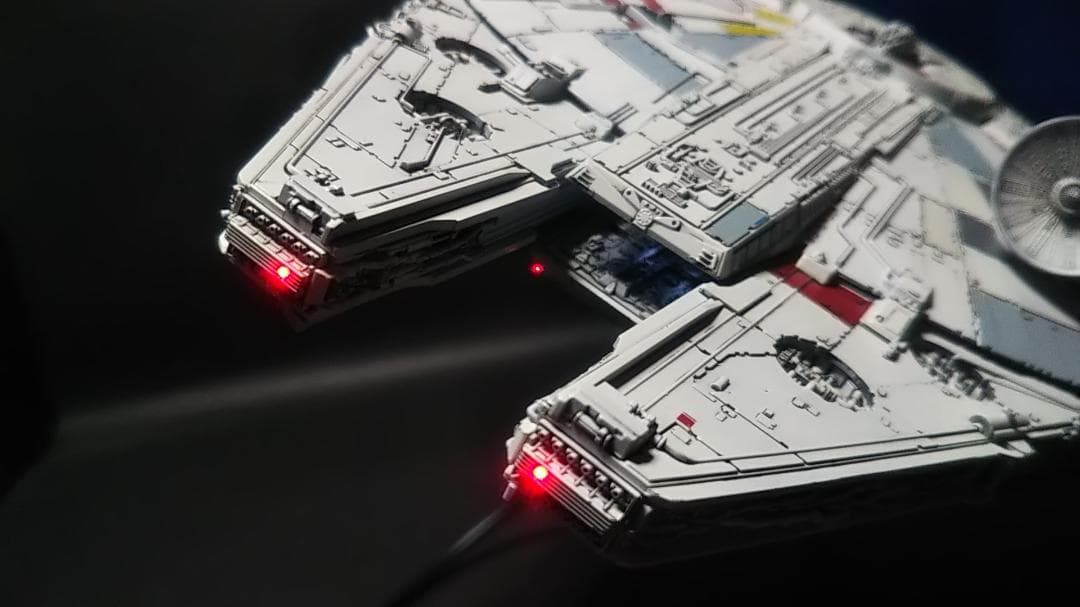 1/144 電飾改修 ミレニアムファルコン 塗装済完成品　 スターウォーズ