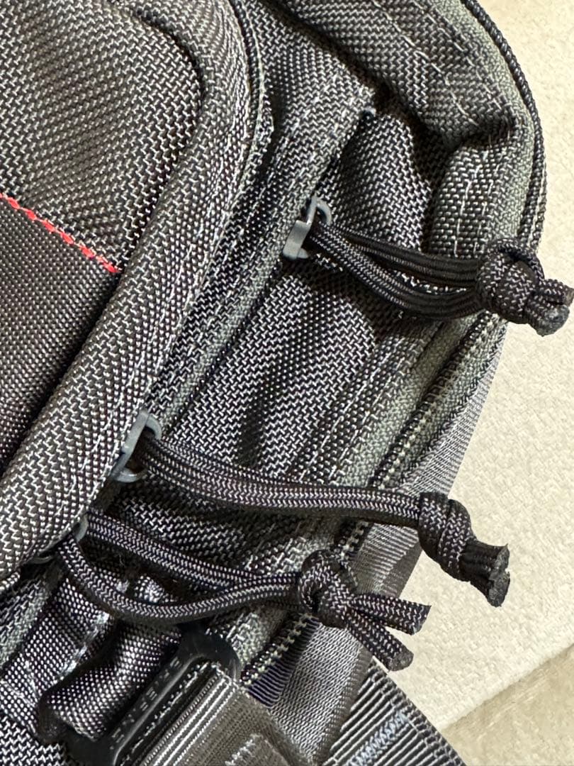 BRIEFING×TOMORROWLAND NEOTRINITY LINER値下