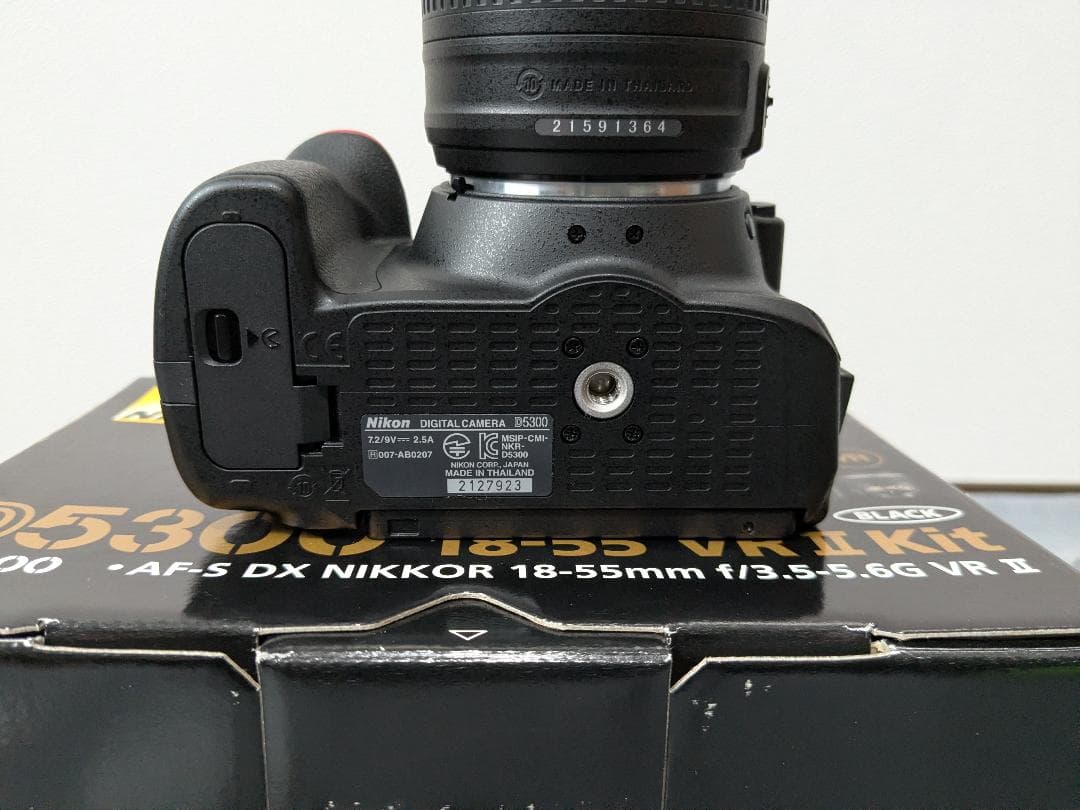 Nikon D5300 レンズキット 美品 ショット数6552 付属品完備