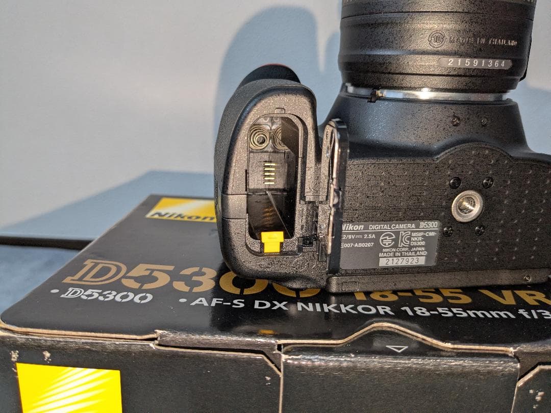 Nikon D5300 レンズキット 美品 ショット数6552 付属品完備
