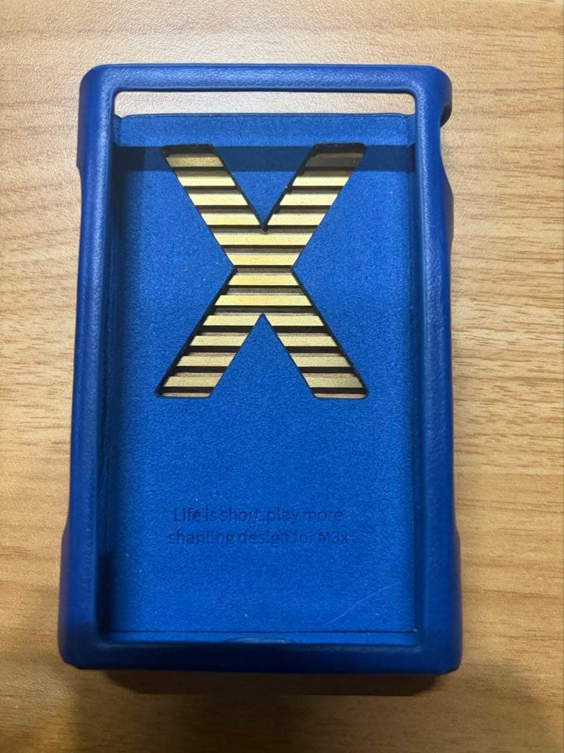 M3X ポータブル音楽プレーヤー　ケース付き