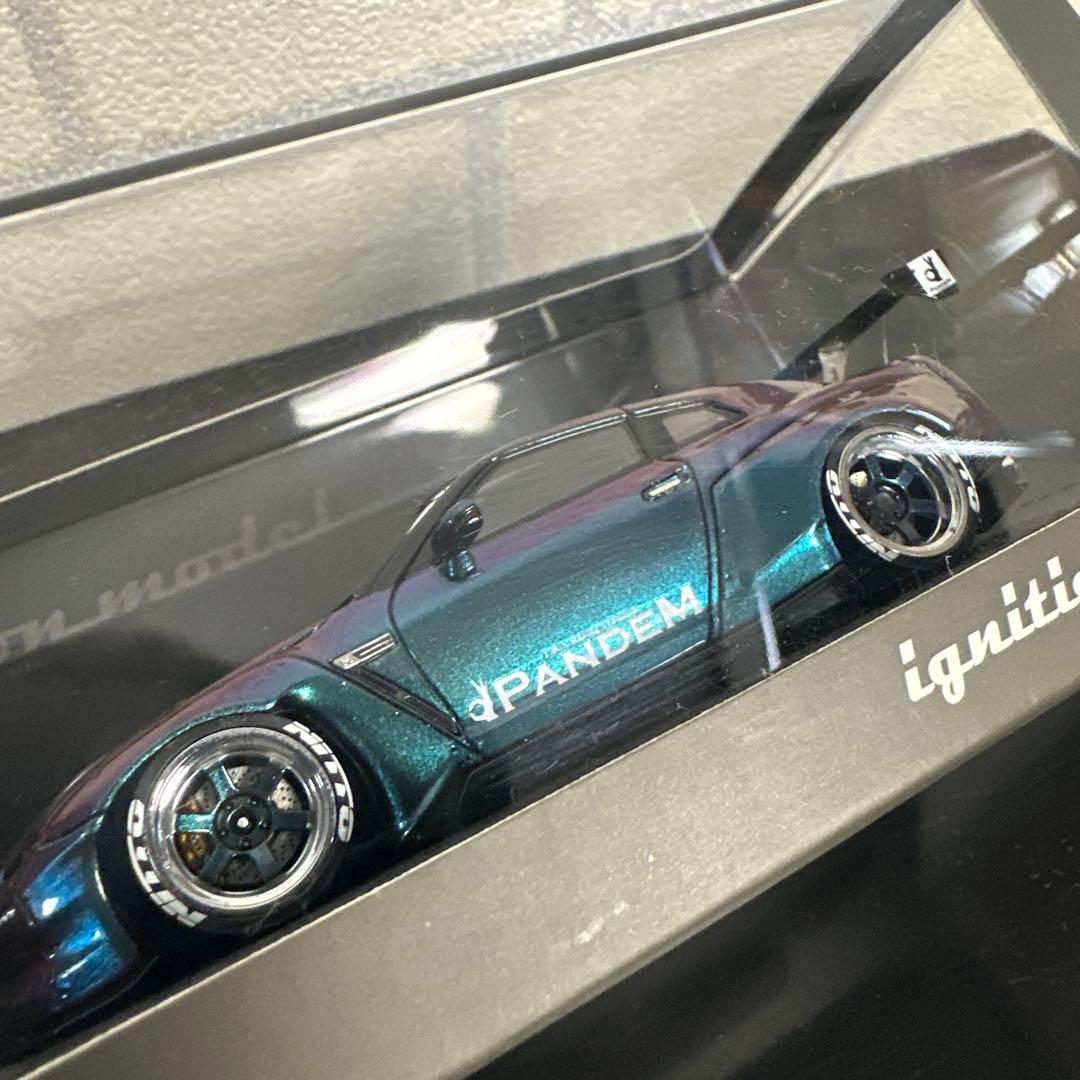 イグニッションモデル1/43 パンデム S30 Z パープル／グリーン 限定