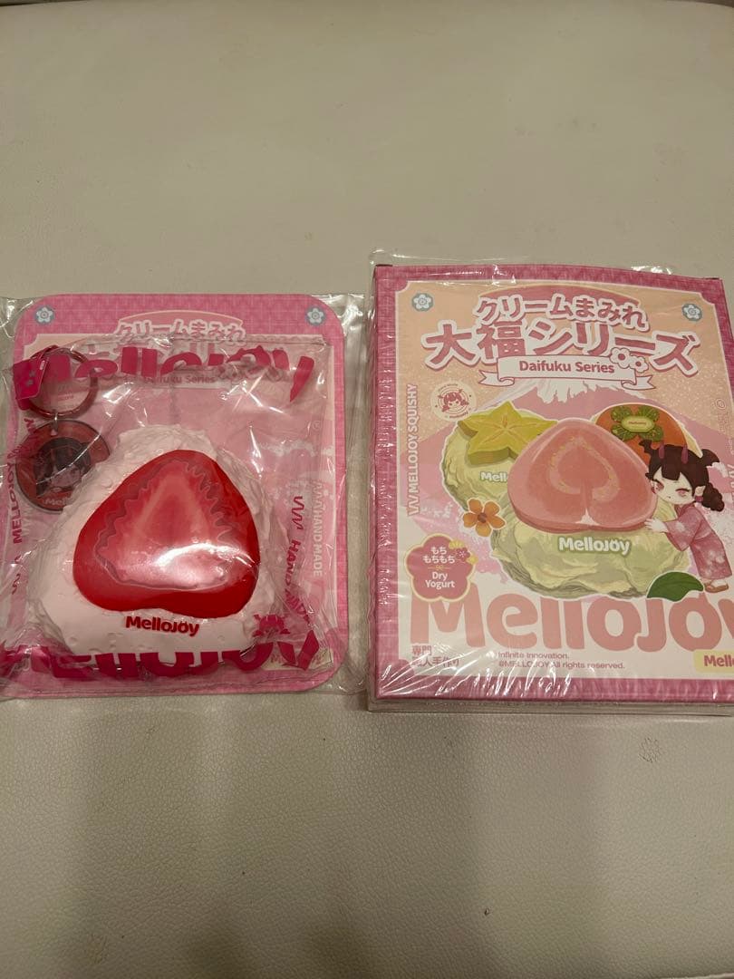 新品未使用Mellojoy スクイーズ クリームまみれ大福 いちご