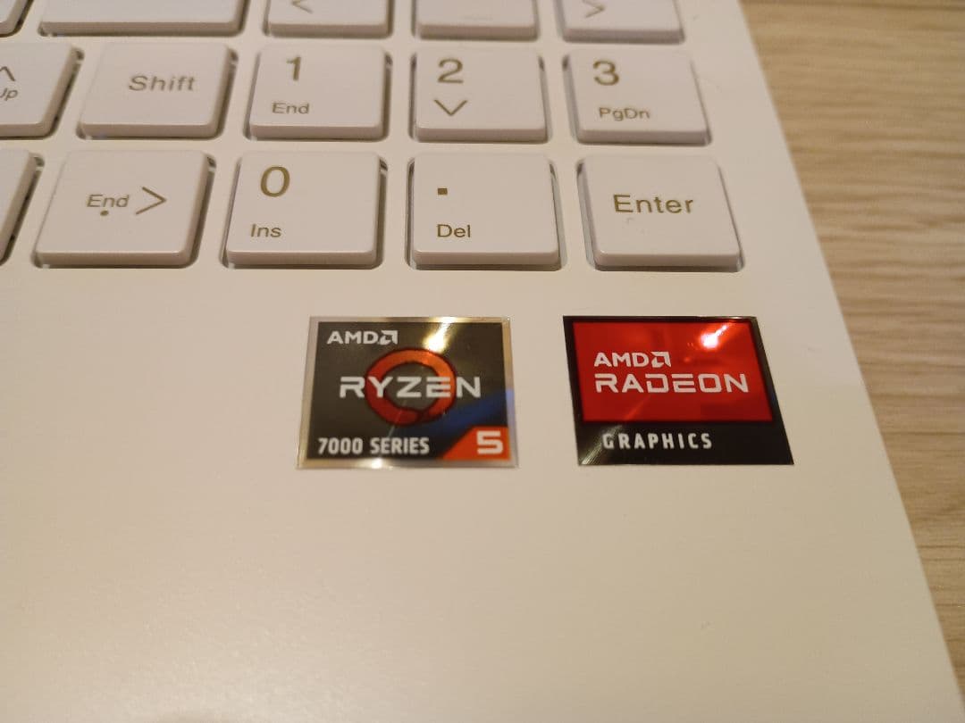 NEC LAVIE ホワイト ノートPCpc-N1550GAW-HE