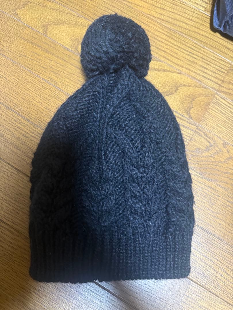 り*ん様 MONCLER ブラック ニット帽 ポンポン付き