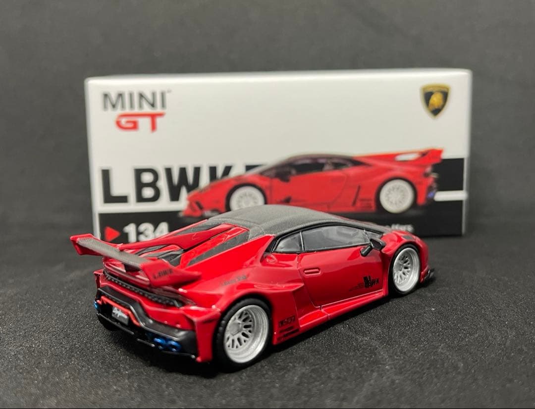 MINIGT 134 トイザらス限定 Lamborghini Huracan