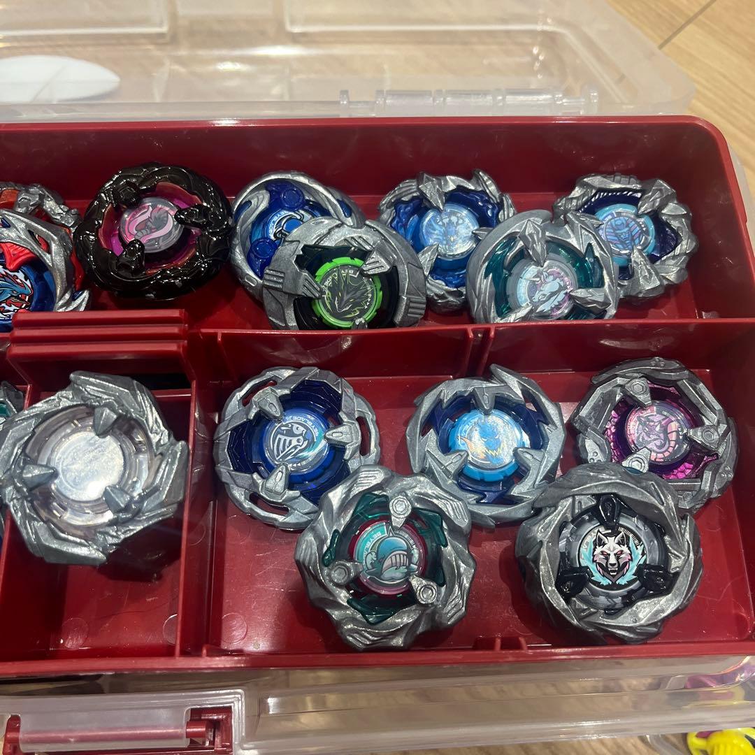 ベイブレードX引退品纏め売り　画像のもの全て