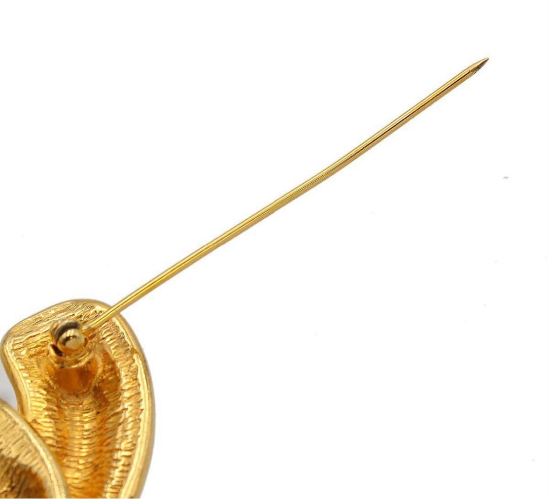 K2845 美品!! シャネル マトラッセ柄 ココマーク ブローチ