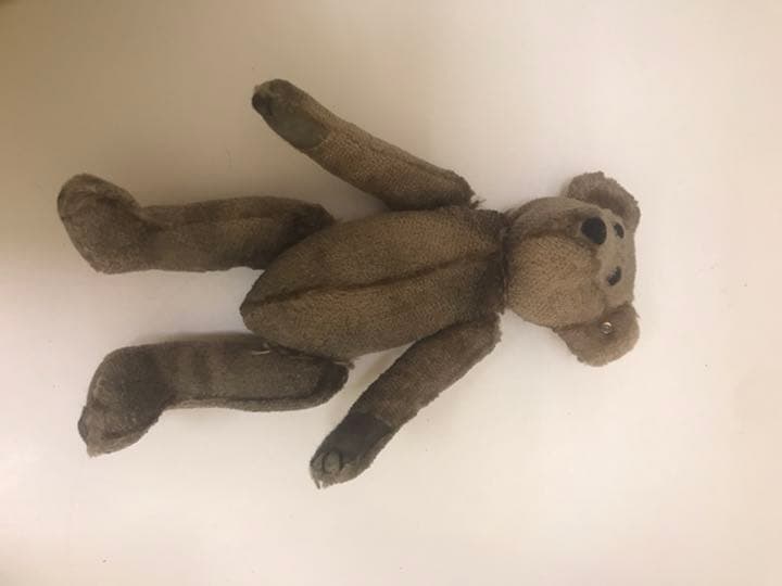 希少な年代物のアンティークテディベア　steiff社