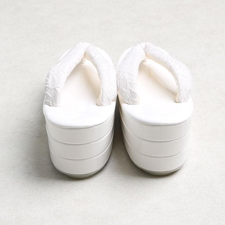 【新品】振袖用 草履バッグセット　ジャガード織り　白　草履24cm