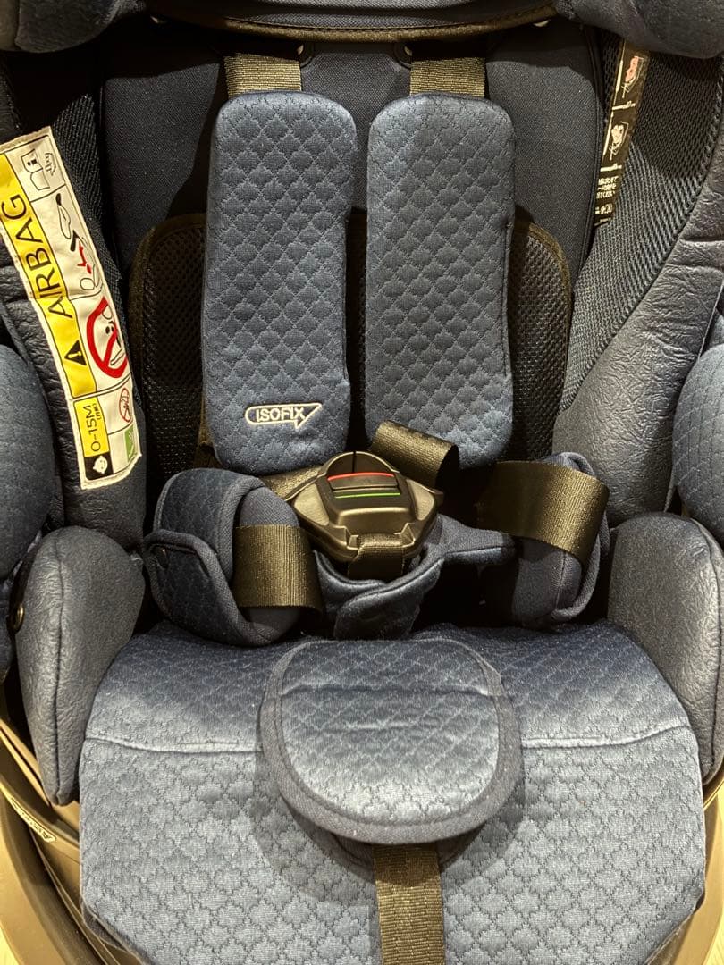 アップリカ フラディアグロウ ISOFIX プレミアム360°セーフティ　清掃済