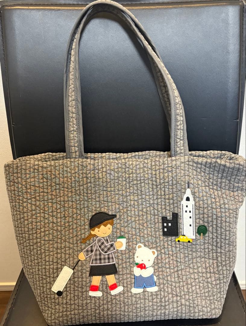 ファミリア×ピオヌンナルバック　ショルダー未使用