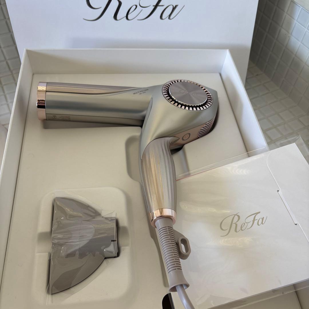 ReFa ヘアドライヤー ＢＸW シャンパンクレージュ海外でも使えます