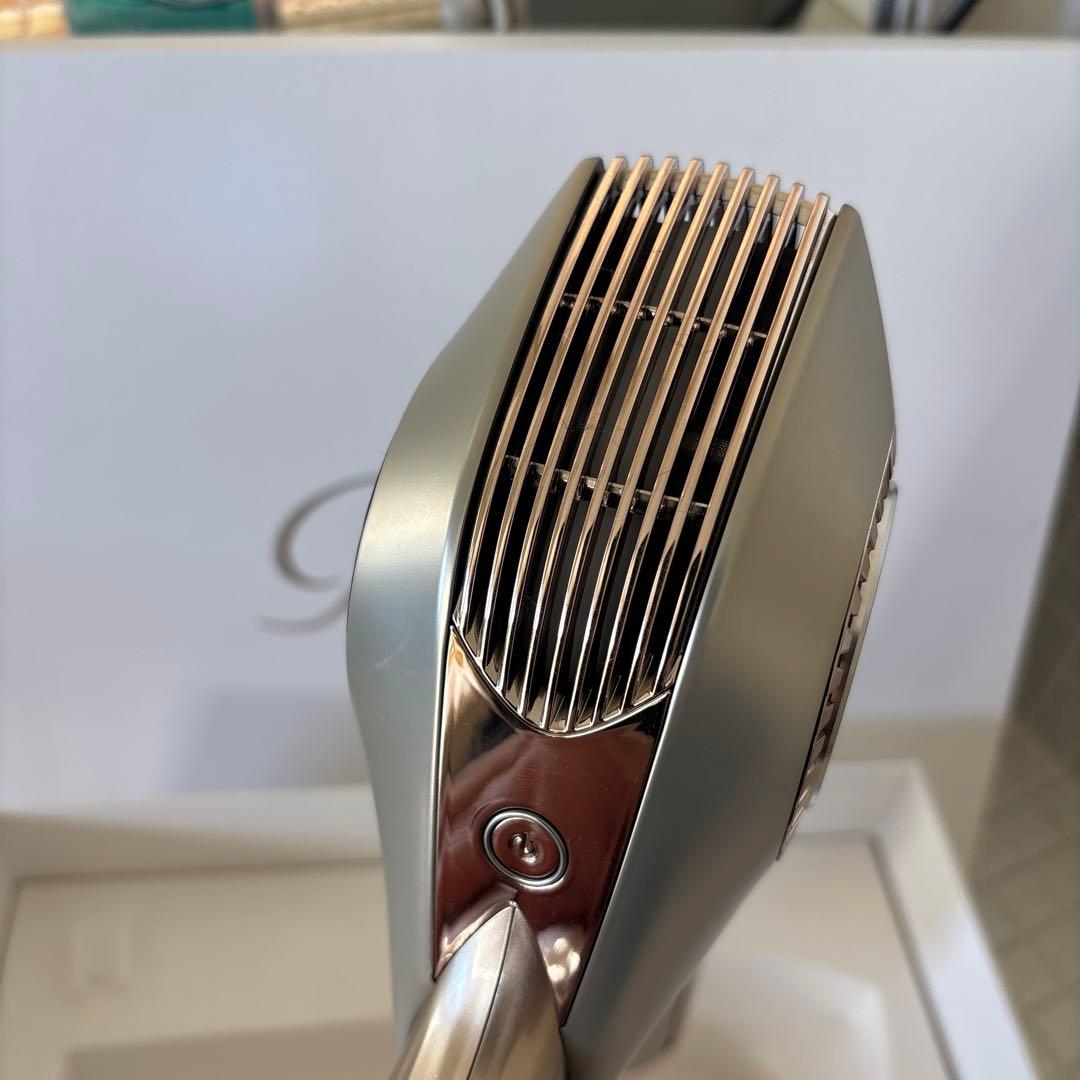 ReFa ヘアドライヤー ＢＸW シャンパンクレージュ海外でも使えます