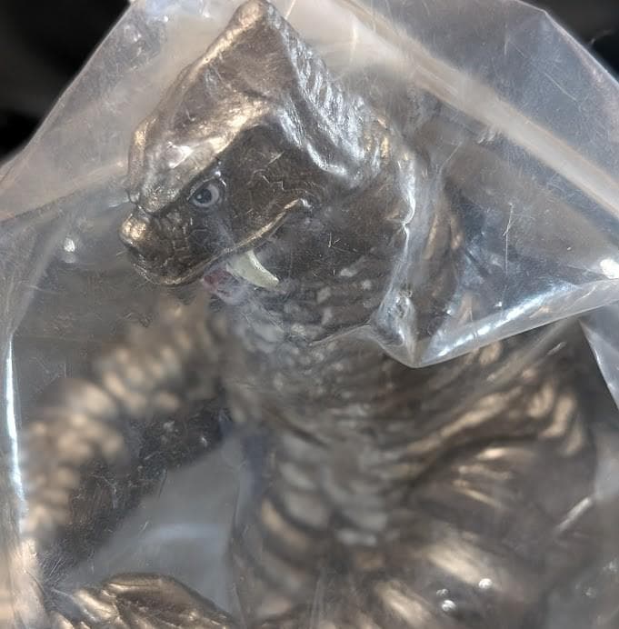 レッドキング二代目（CCP）ガンメタリックver. 500個限定ソフビ未開封