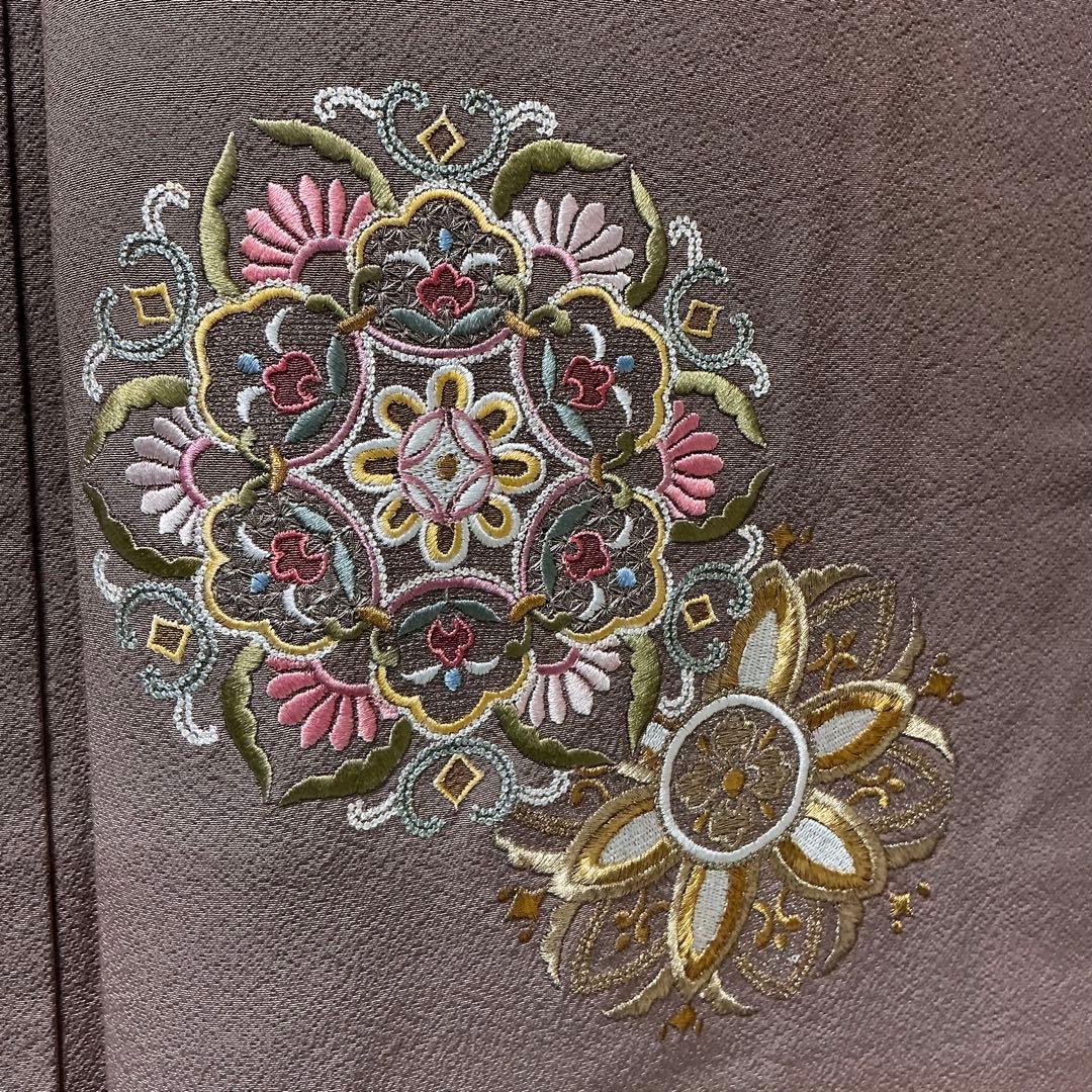 b88 正絹　袷　訪問着　総刺繍　華文　金糸　着物