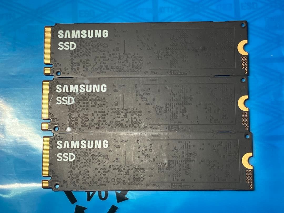 2TB 3枚セット Samsung PM9A1 NVMe SSD 7000MBs