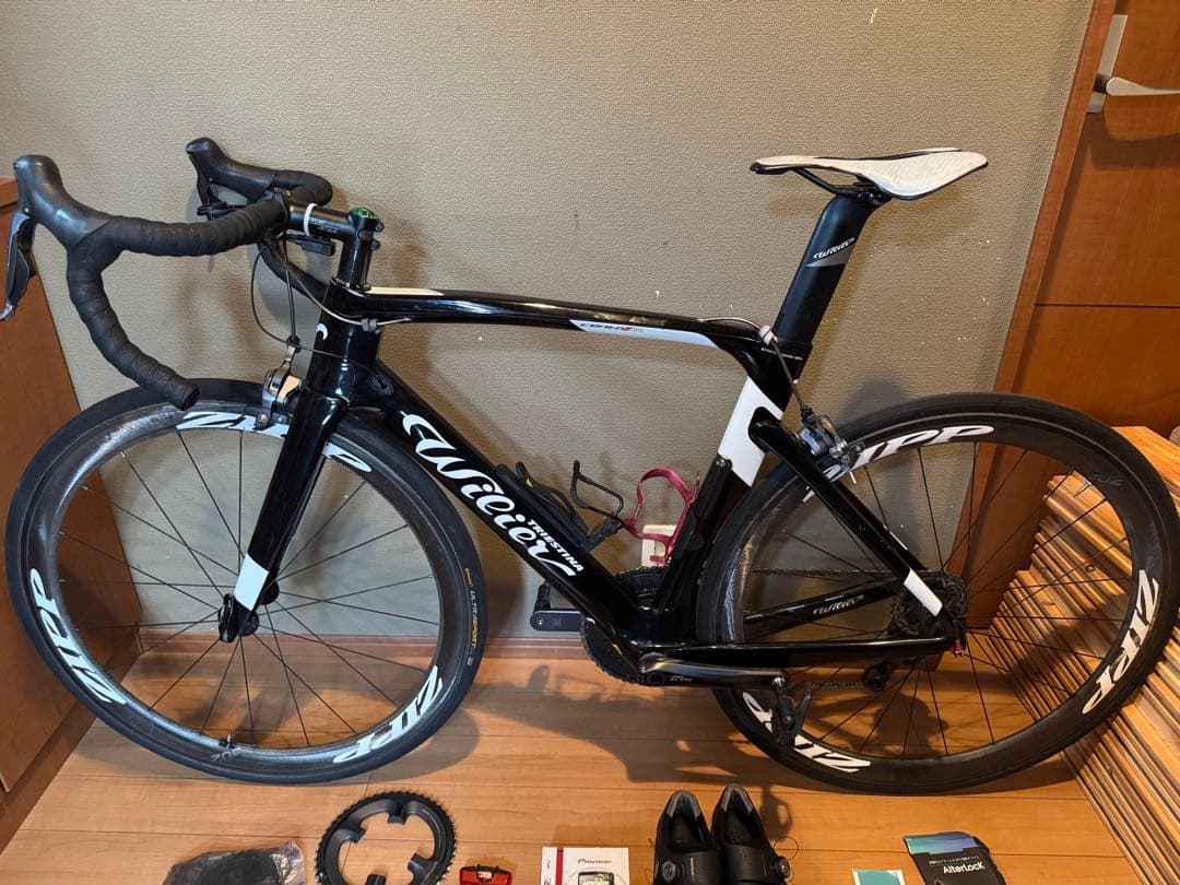 Wieler cento 1 air フレームセットとdi2